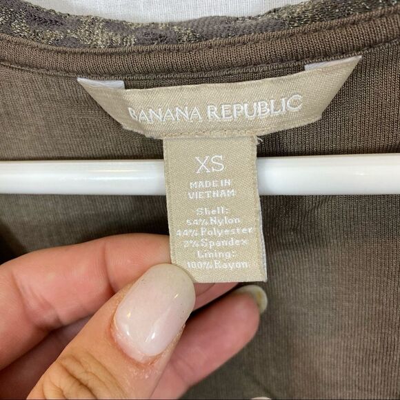 Banana‎ Republic Lace Cut Out Animal Print Blouse - Picture 4 of 8